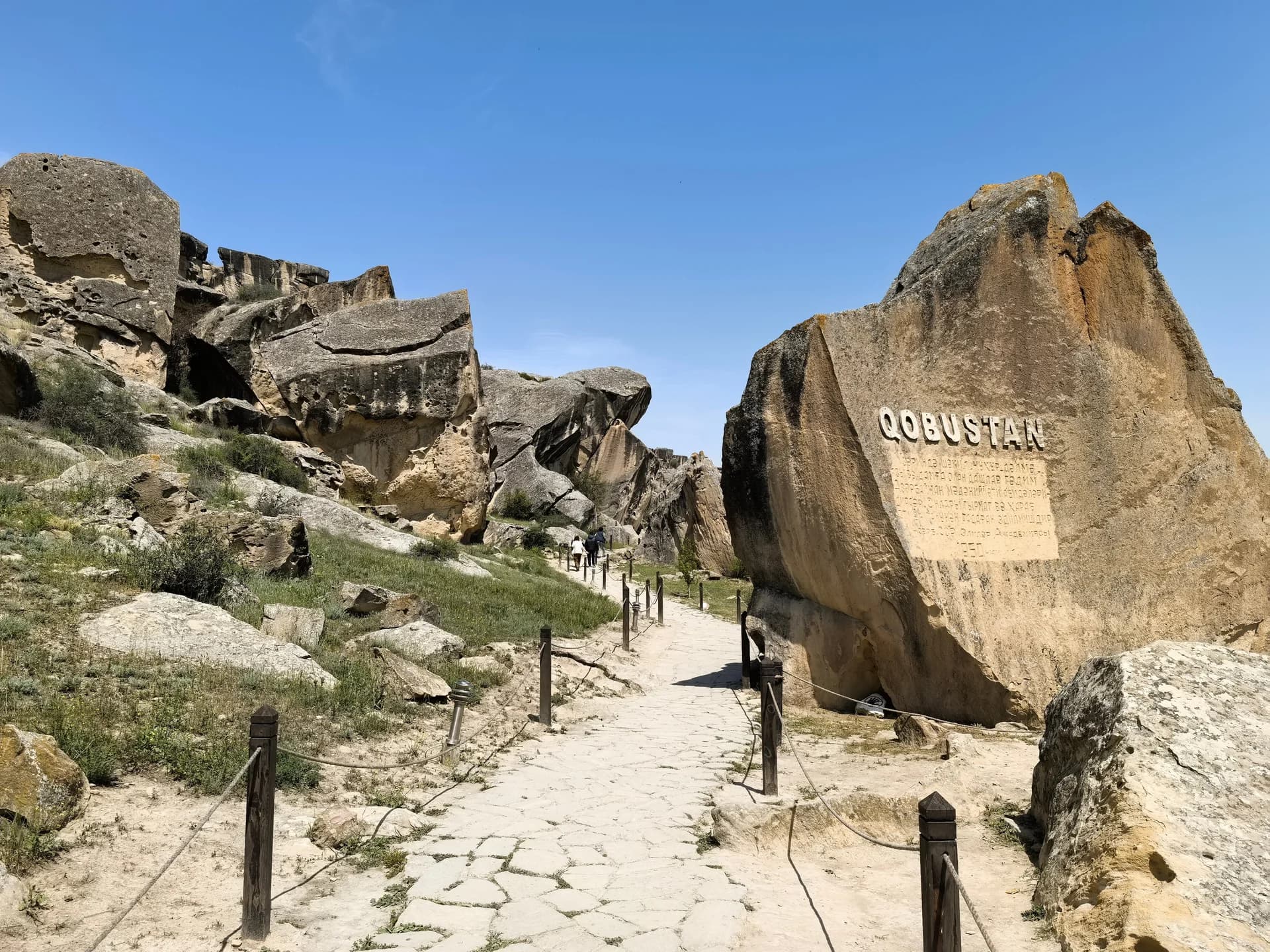 Qobustan. Qədim insanların ilk məskənləri
