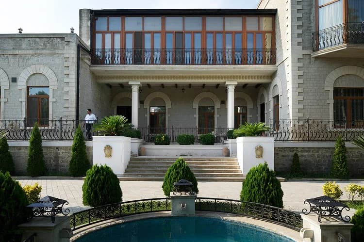 Nobel Qardaşlarının Ev Muzeyi — Villa Petrolea